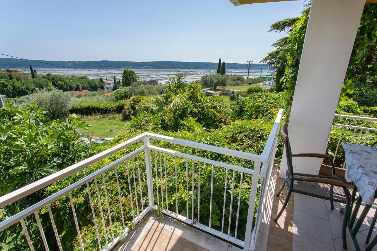 Appartamento Vista Del Sal Portorose Esterno foto